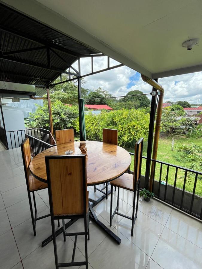 La Fortuna Arenal Sloth Hostel מראה חיצוני תמונה