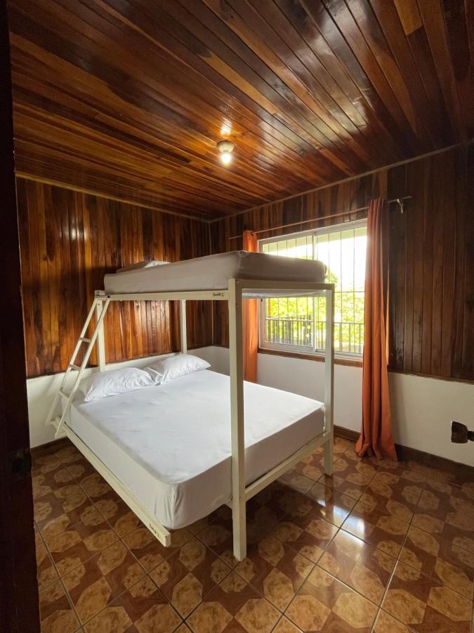 La Fortuna Arenal Sloth Hostel מראה חיצוני תמונה