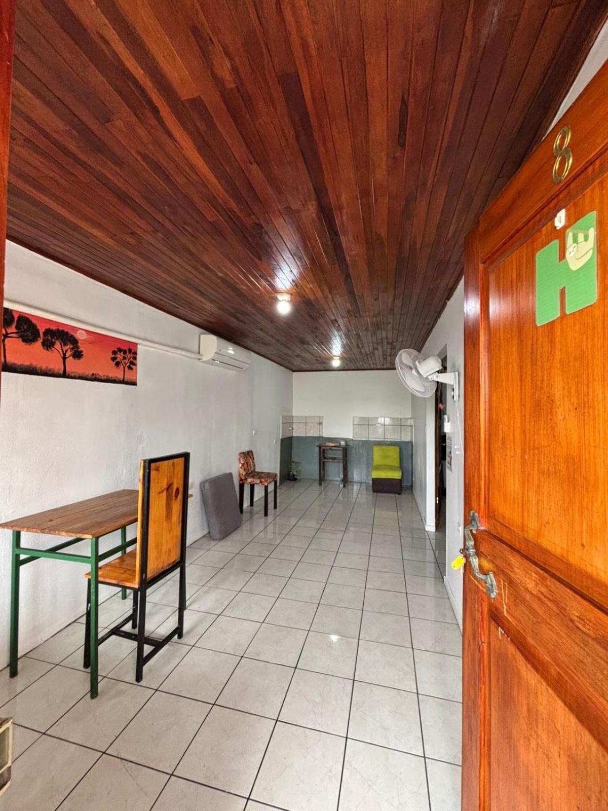 La Fortuna Arenal Sloth Hostel מראה חיצוני תמונה